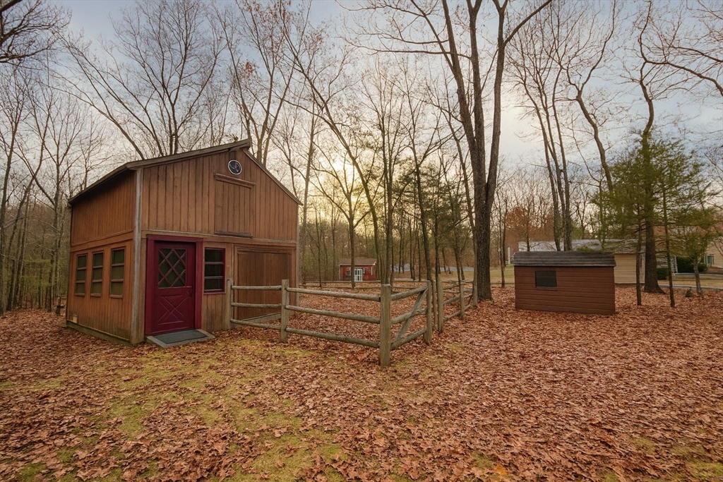 660 Old Dunstable Road Groton, MA 01450 - Photo 12 of 12 Gallery Image 12