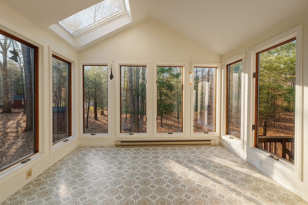 660 Old Dunstable Road Groton, MA 01450 - Photo 2 of 12 Gallery Image 2