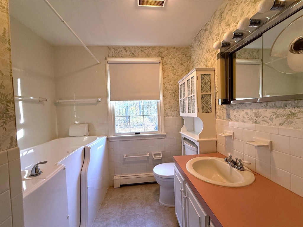 660 Old Dunstable Road Groton, MA 01450 - Photo 8 of 12 Gallery Image 8