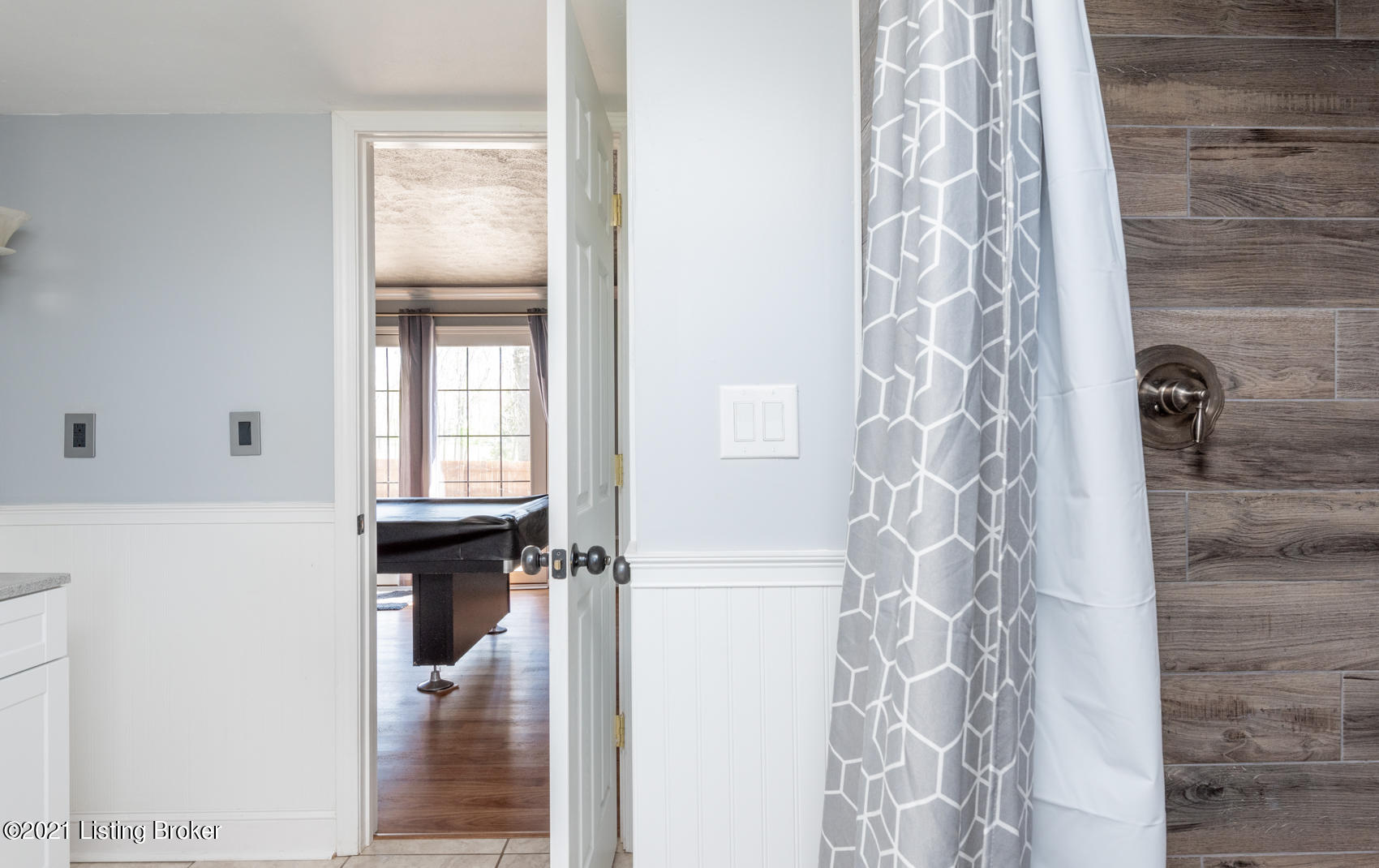 6901 Fernview Road Louisville, KY 40291 - Photo 35 of 55 6901-47