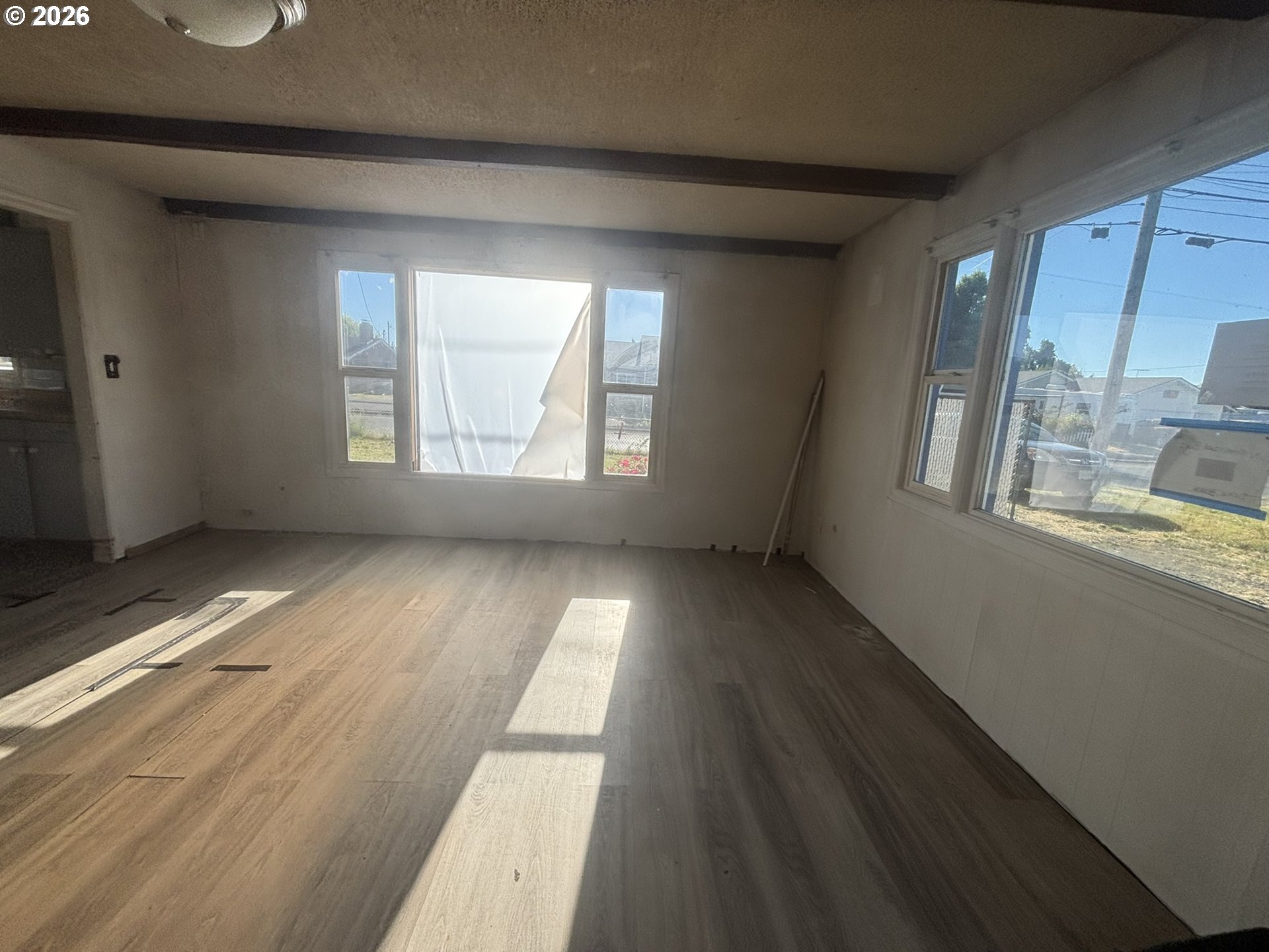 395 36th Street Springfield, OR 97478 - Photo 5 of 15