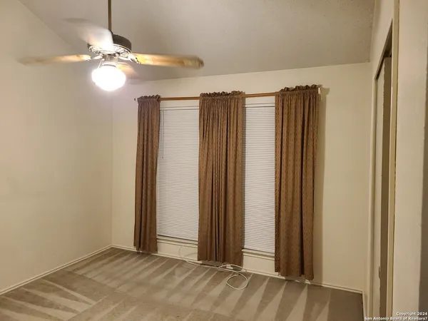 $1,195 | 620 Fern Meadow Drive, Universal City, TX 78148