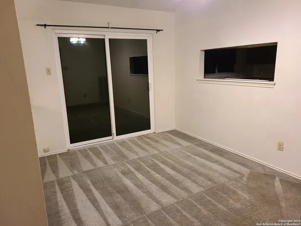 $1,195 | 620 Fern Meadow Drive, Universal City, TX 78148