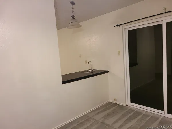 $1,195 | 620 Fern Meadow Drive, Universal City, TX 78148