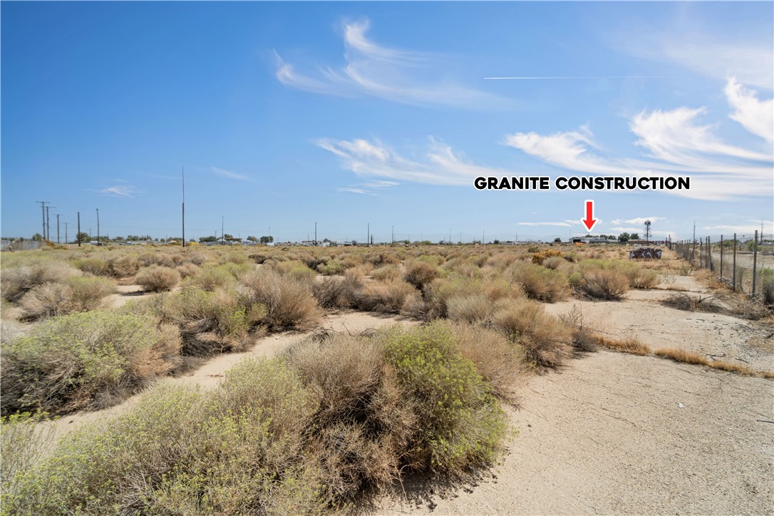 42142-42142 Valley Line Road Lancaster, CA 93535 - Photo 6 of 10