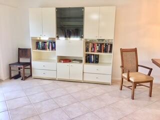 72 Mansfield F, Unit B Boca Raton, FL 33434 - Photo 1 of 10 Living Room