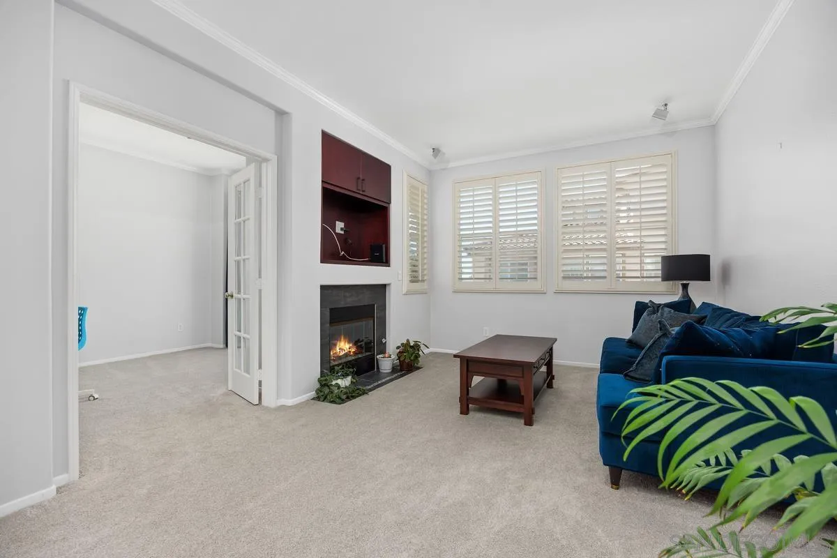3683 Jetty Point Carlsbad, CA 92010 - Photo 7 of 30 Gallery Image 7