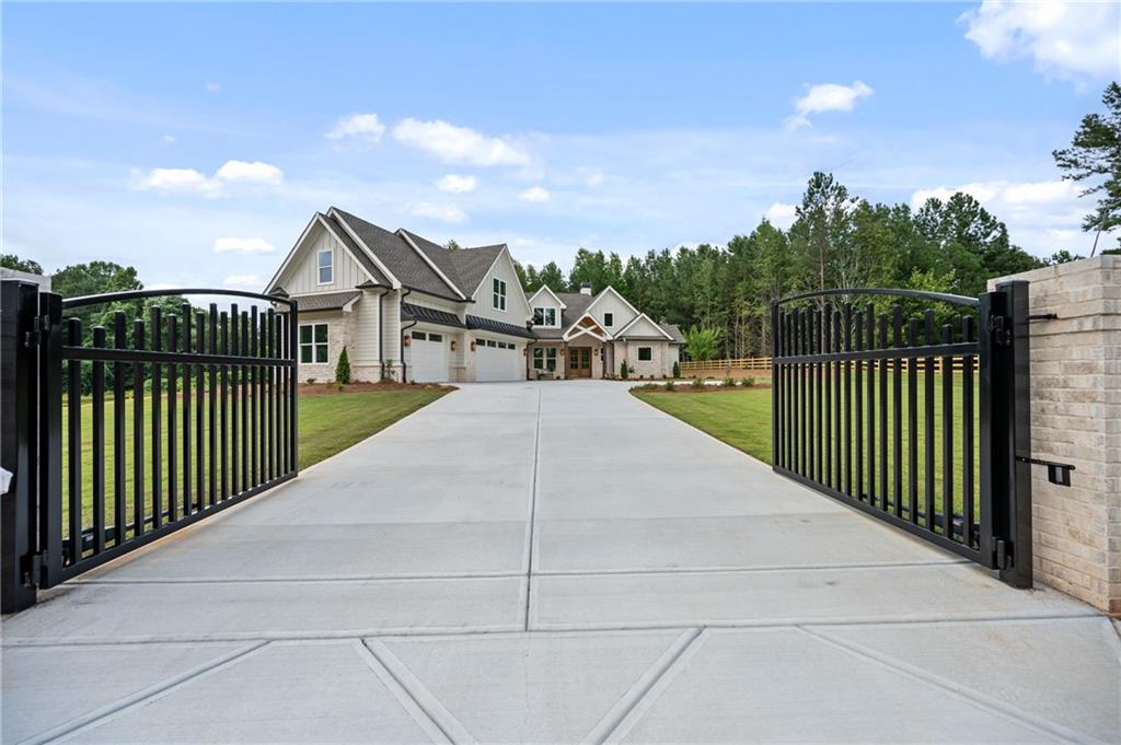 2889 Briscoe Road Loganville, GA 30052 - Photo 2 of 84