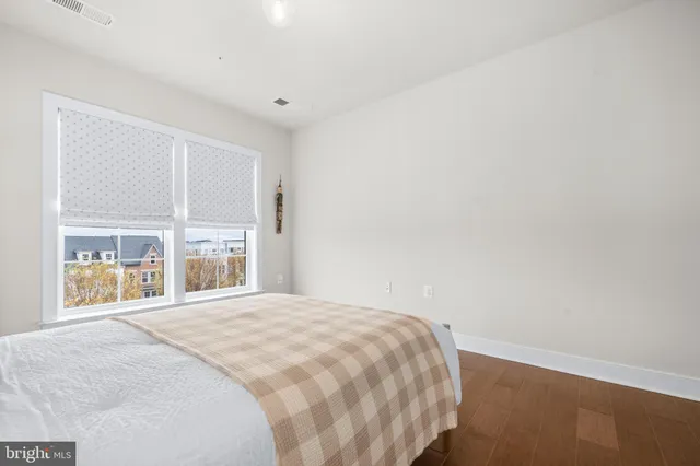 $615,000 | 250 Decoverly Drive, Unit 425, Gaithersburg, MD 20878