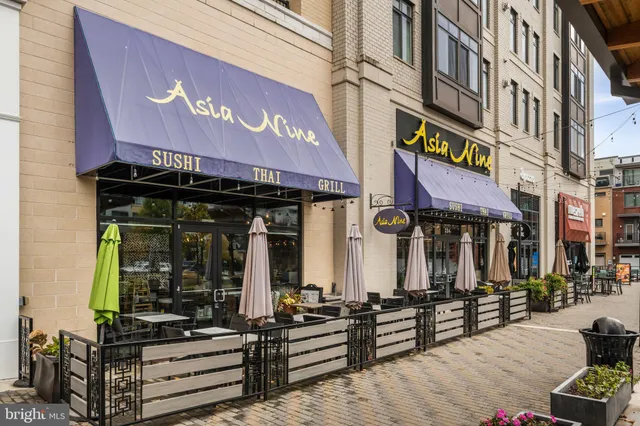 $615,000 | 250 Decoverly Drive, Unit 425, Gaithersburg, MD 20878