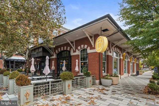 $615,000 | 250 Decoverly Drive, Unit 425, Gaithersburg, MD 20878