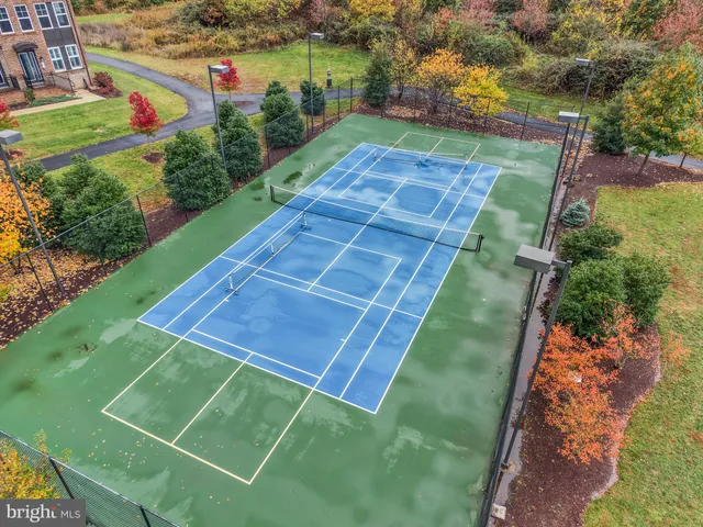 $615,000 | 250 Decoverly Drive, Unit 425, Gaithersburg, MD 20878