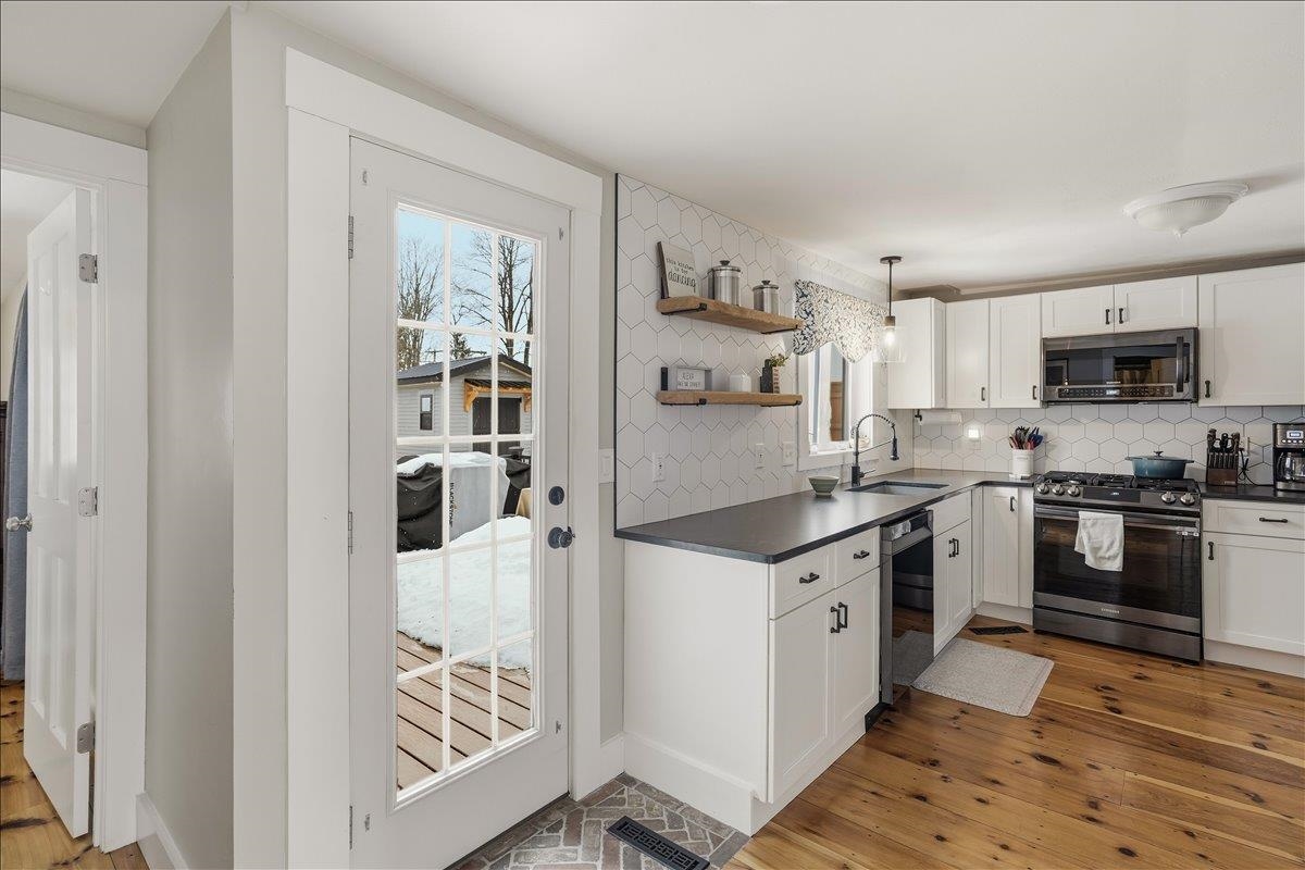 11 Myrtle Street Milford, NH 03055 - Photo 18 of 60