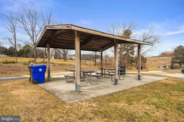 $350,000 | 23620 Overlook Park Drive, Unit 302, Clarksburg, MD 20871