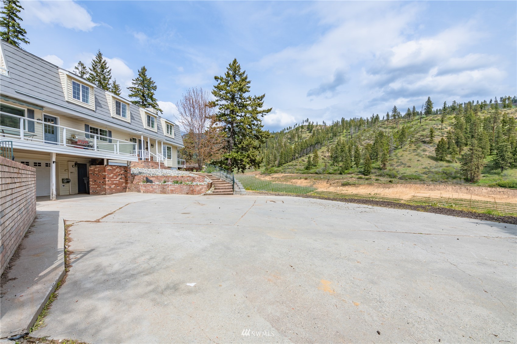 8340 Williams Canyon Road Cashmere, WA 98815 - Photo 3 of 36 Gallery Image 3