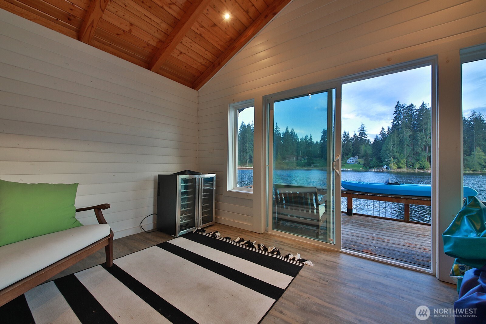 5177 Lakeside Drive Langley, WA 98260 - Photo 5 of 40