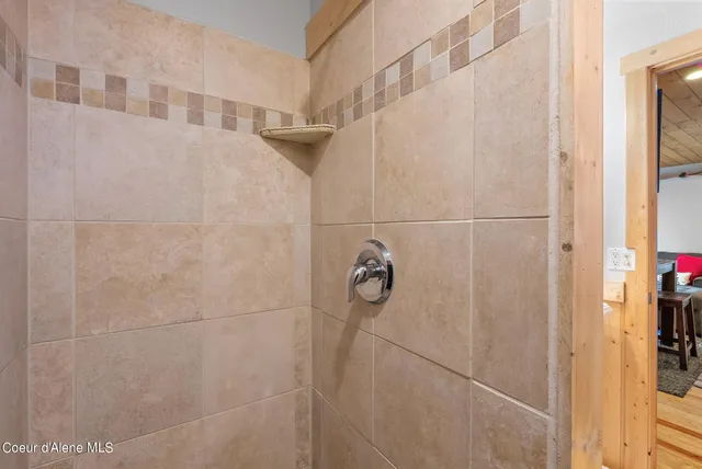 $435,000 | 169 Snowplow Road, Unit 1, Sandpoint, ID 83864