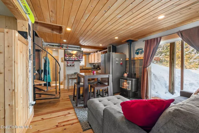 $435,000 | 169 Snowplow Road, Unit 1, Sandpoint, ID 83864