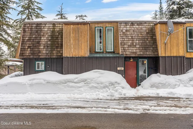 $435,000 | 169 Snowplow Road, Unit 1, Sandpoint, ID 83864