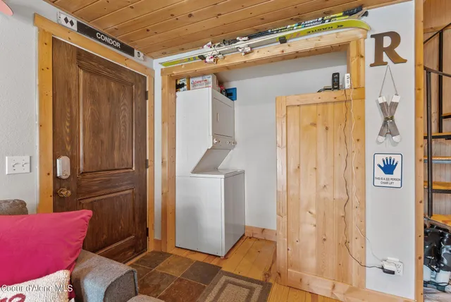 $435,000 | 169 Snowplow Road, Unit 1, Sandpoint, ID 83864