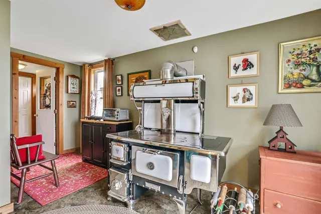 $510,000 | 2066 Hinman Settler Road, Brownington, VT 05860