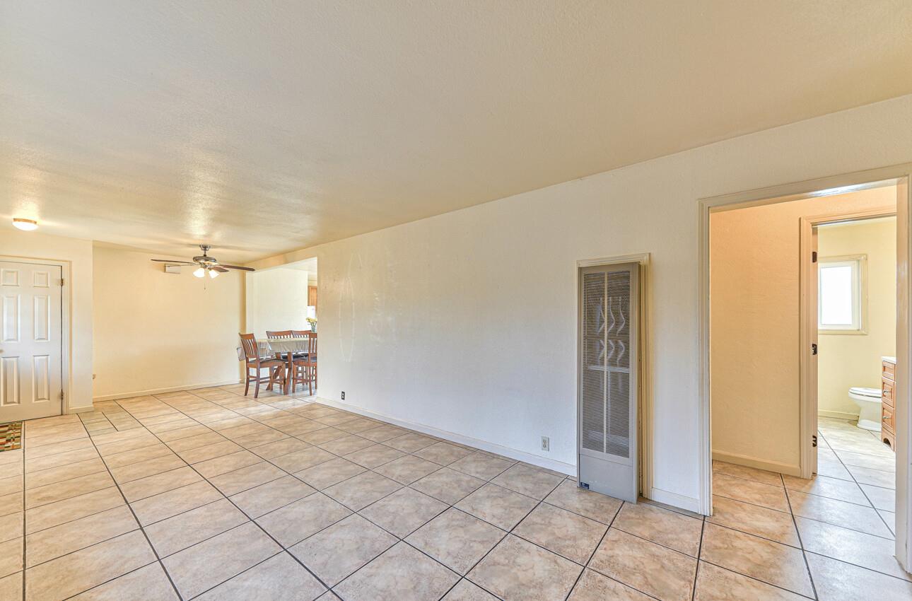 81 Russell Road Salinas, CA 93906 - Photo 8 of 28 Gallery Image 8
