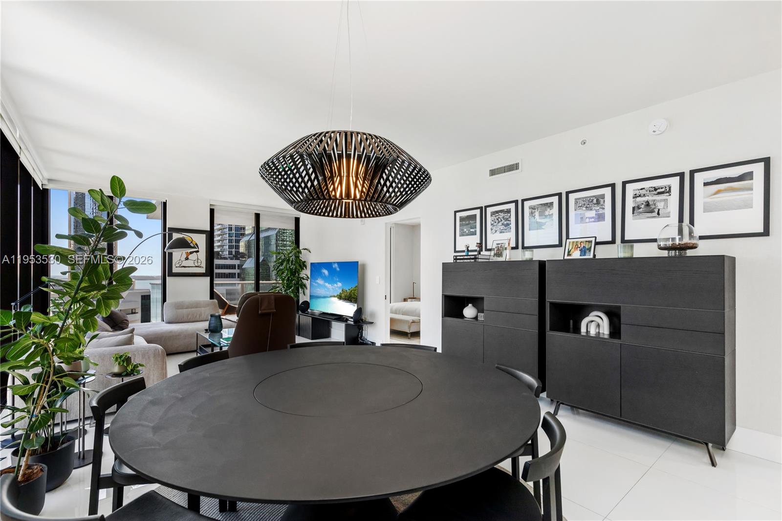 1010 Brickell Avenue, Unit 1701 Miami, FL 33131 - Photo 2 of 62