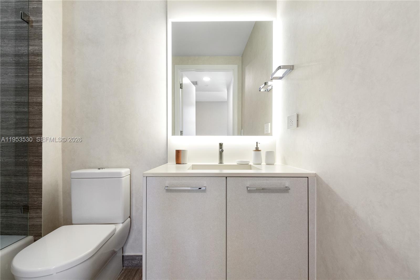 1010 Brickell Avenue, Unit 1701 Miami, FL 33131 - Photo 24 of 62