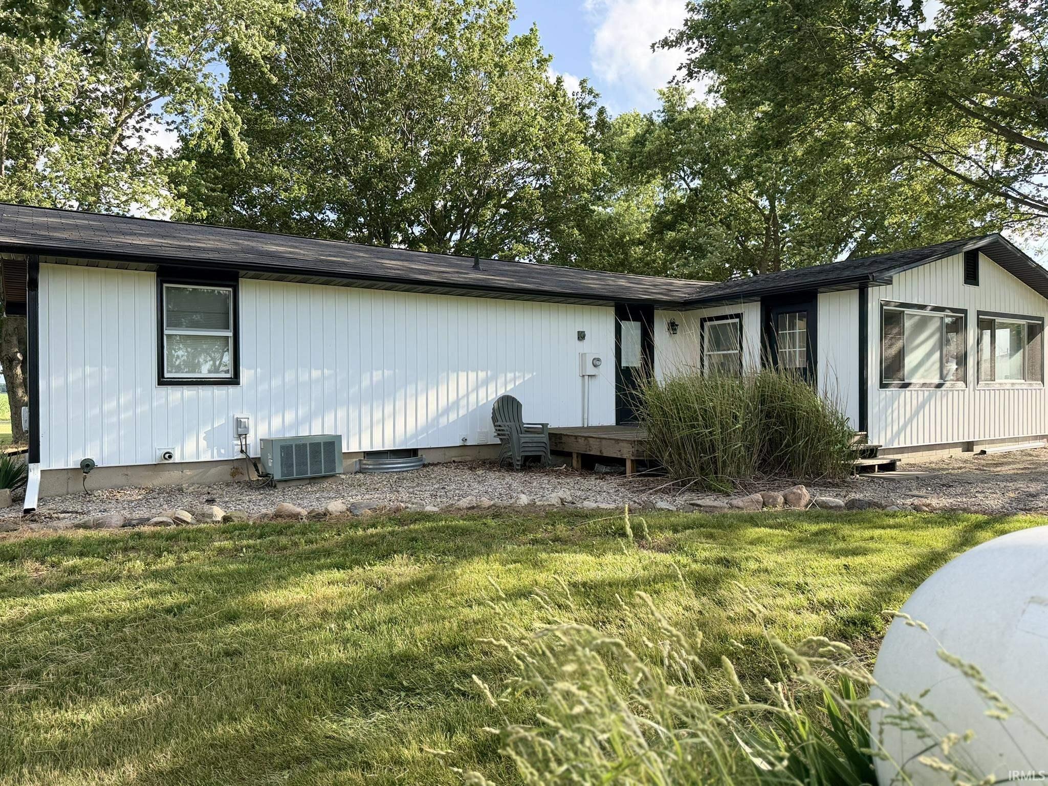 6740 East 700 North Rochester, IN 46975 - Photo 5 of 42