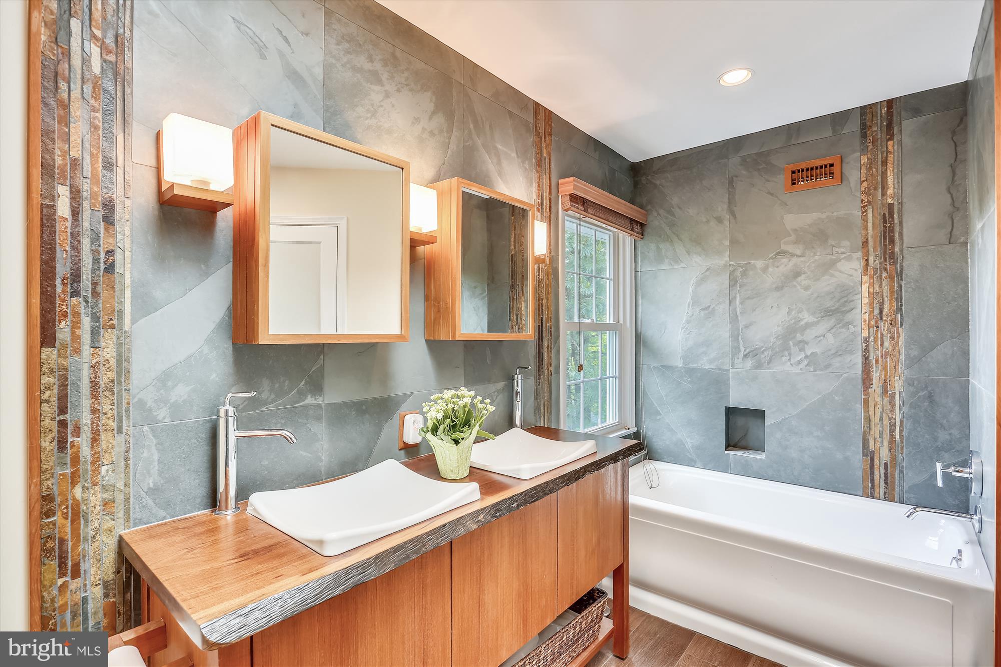 1755 Glastonberry Road Potomac, MD 20854 - Photo 73 of 100