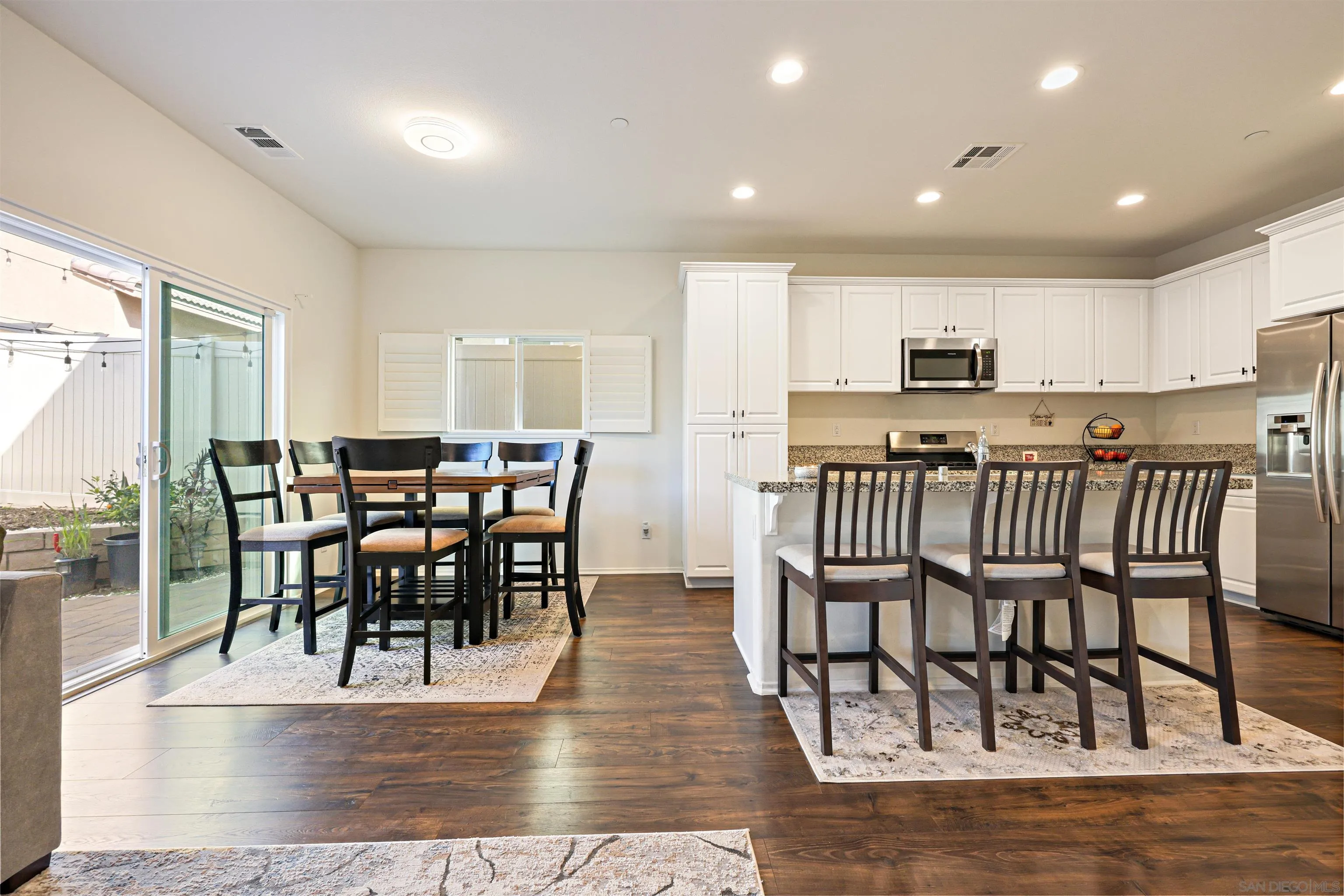 271 Spotted Saddle Way Fallbrook, CA 92028 - Photo 3 of 24 Gallery Image 3