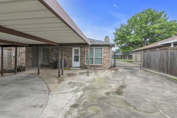 $1,650 | 5730 Westchase Drive, North Richland Hills, TX 76180