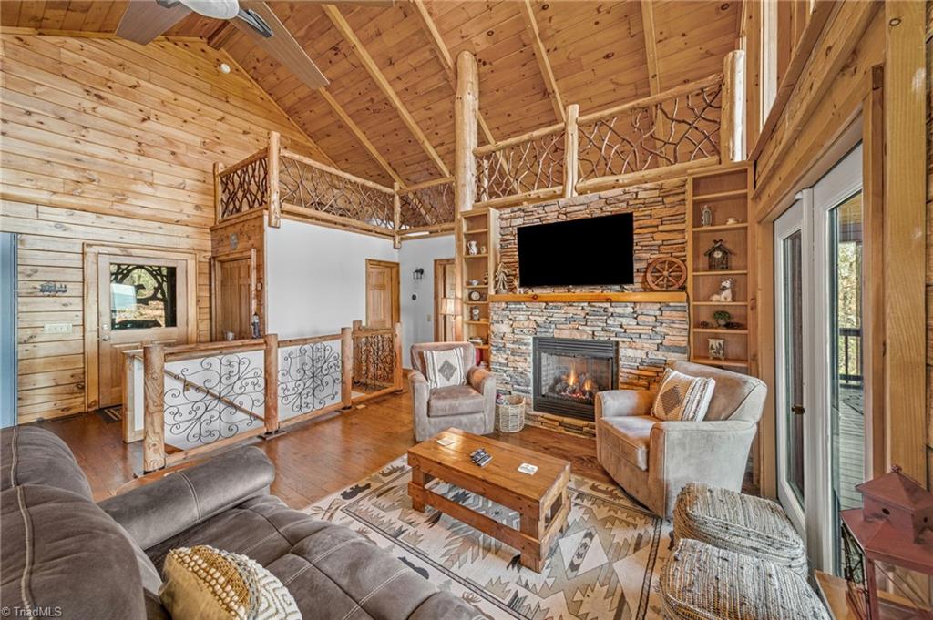 196 Eagle Nest Road Purlear, NC 28665 - Photo 14 of 36 Gallery Image 14