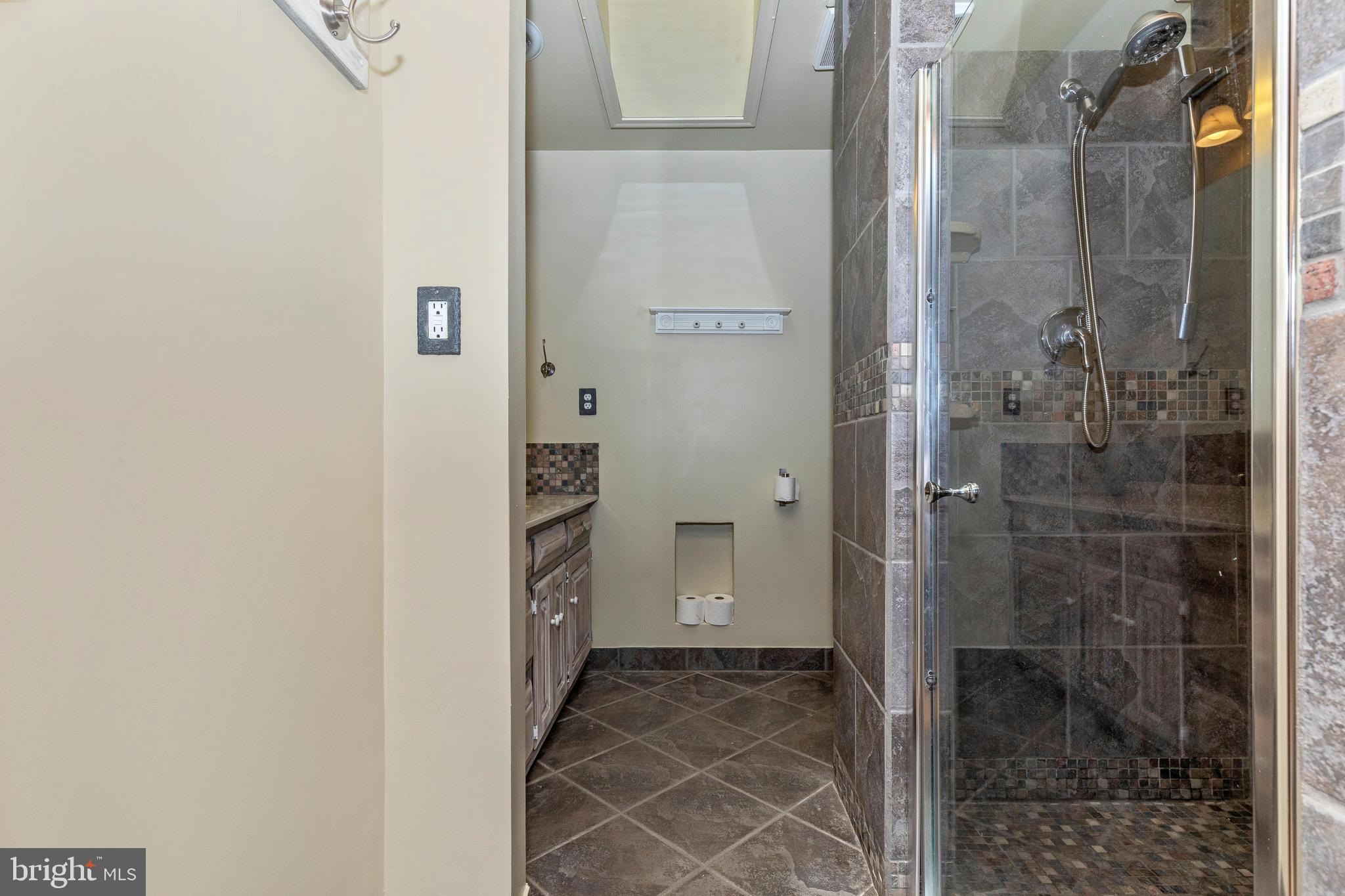 8712 Indian Springs Road Frederick, MD 21702 - Photo 27 of 75