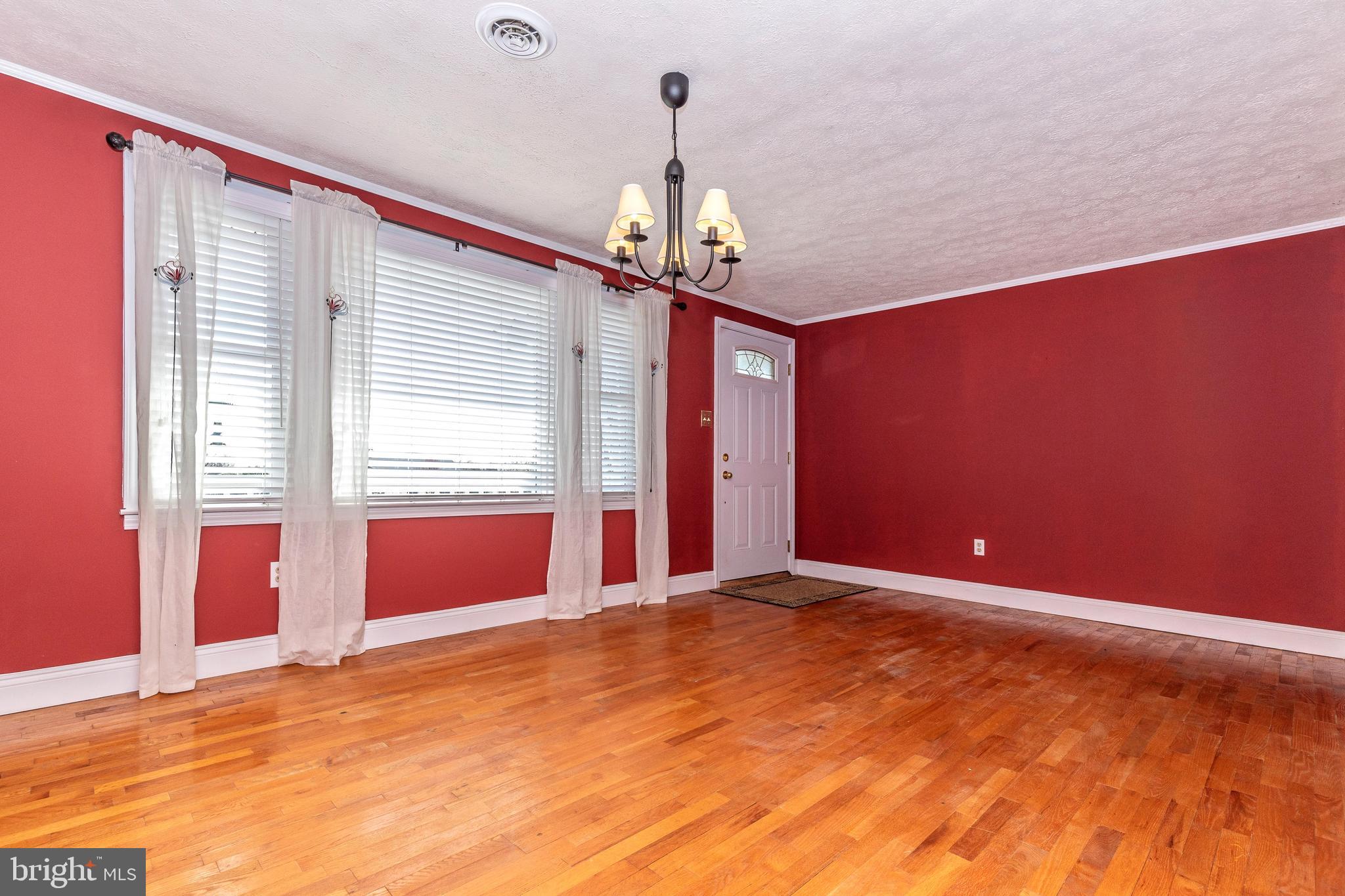 8712 Indian Springs Road Frederick, MD 21702 - Photo 6 of 75