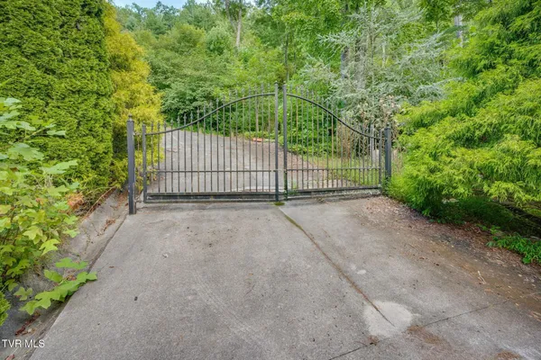 $397,752 | Tbd Cove Ridge Road, Butler, TN 37640