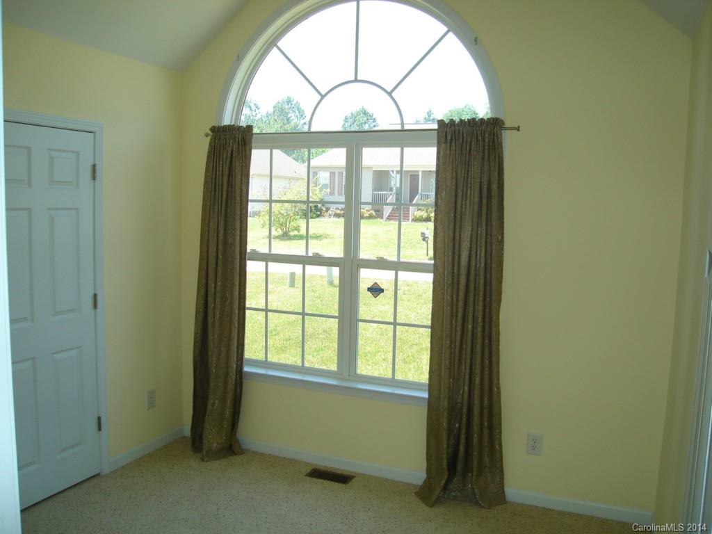 308 Eagle Creek Road, Unit 29 Clover, SC 29710 - Photo 13 of 14 Gallery Image 13
