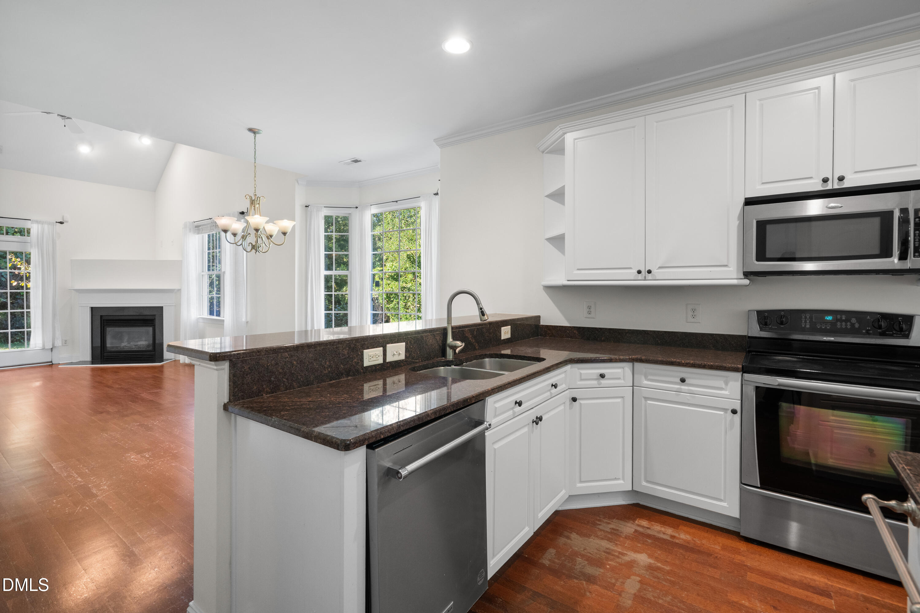 2822 Pickett Road, Unit 149 Durham, NC 27705 - Photo 4 of 27 DSC08994