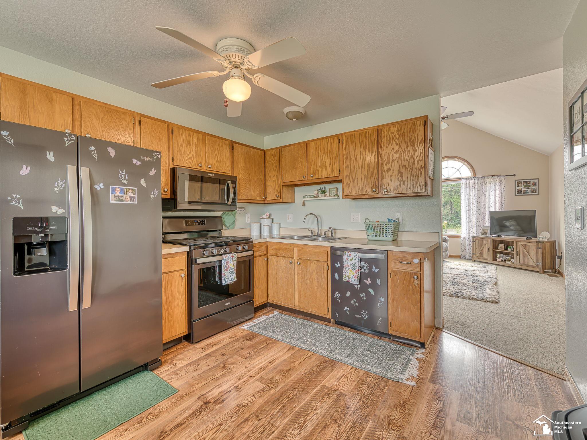 5957 Trombley Road Newport, MI 48166 - Photo 10 of 30 50218051-fe462a88-fc2b-4042-bafb-cca3cc40971a.JPG