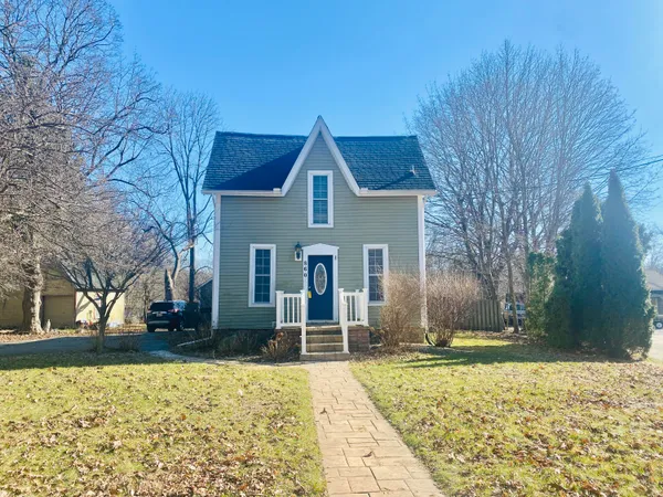 $177,000 | 860 East Michigan Avenue, Marshall, MI 49068