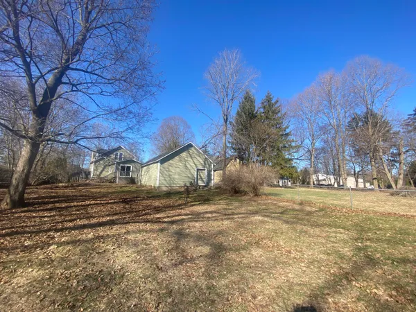 $177,000 | 860 East Michigan Avenue, Marshall, MI 49068