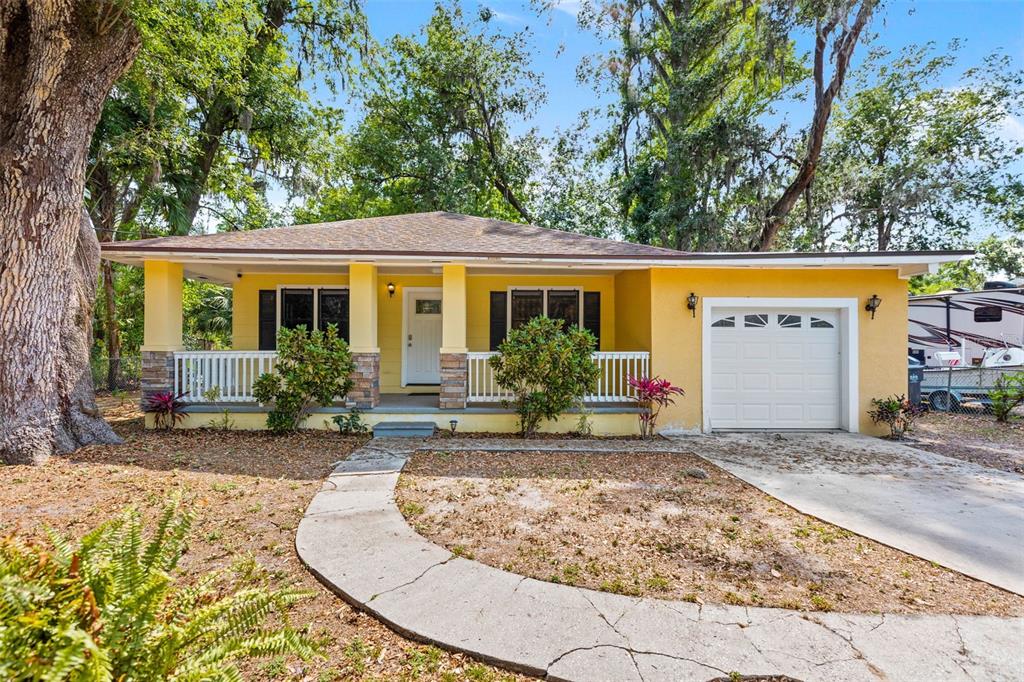 3908 Alafia Boulevard Brandon, FL 33511 - Photo 39 of 42 a view of a house with backyard and sitting area