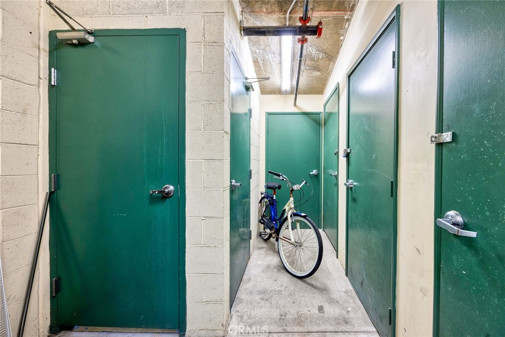 155 North Raymond Avenue Pasadena, CA 91103 - Photo 25 of 56