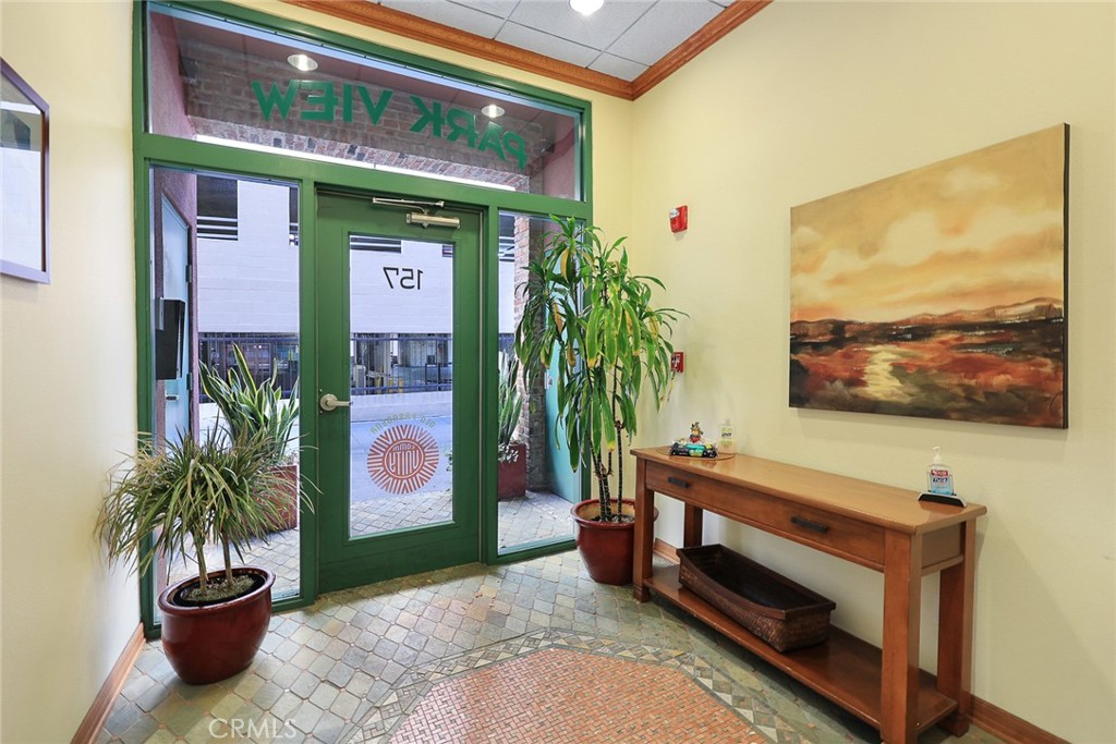 155 North Raymond Avenue Pasadena, CA 91103 - Photo 28 of 56