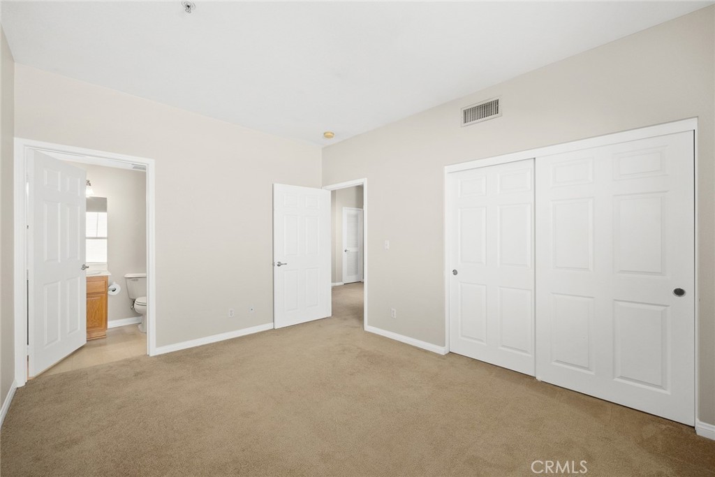 155 North Raymond Avenue Pasadena, CA 91103 - Photo 40 of 56 a view of an empty room