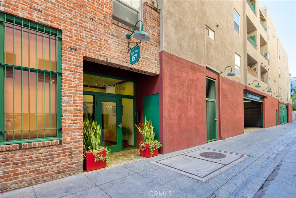 155 North Raymond Avenue Pasadena, CA 91103 - Photo 55 of 56 a view of a brick building with many windows