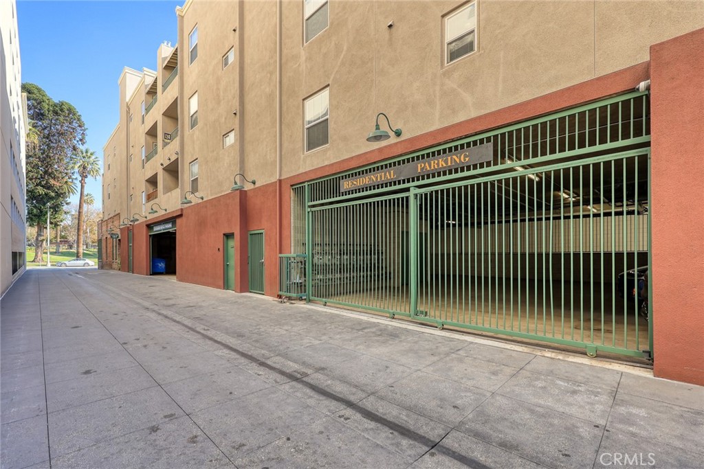 155 North Raymond Avenue Pasadena, CA 91103 - Photo 8 of 56 a view of a building with a window