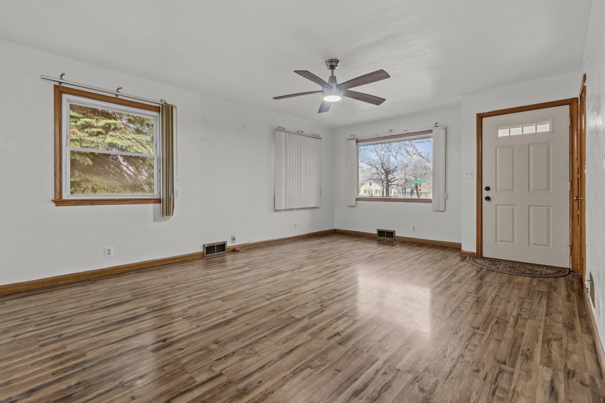 730 East Marquette Street Appleton, WI 54911 - Photo 3 of 24