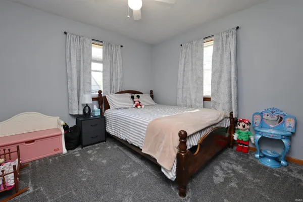 $179,900 | 502 Seward Lane, Fairmount, IN 46928