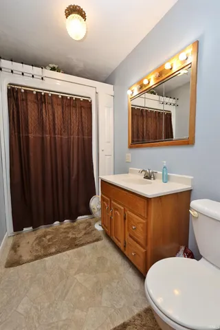 $189,900 | 502 Seward Lane, Fairmount, IN 46928